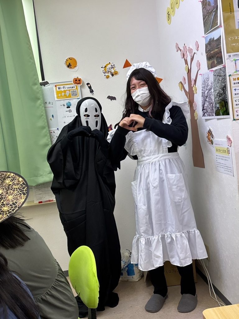 楽しいハロウィンパーティのイメージ画像